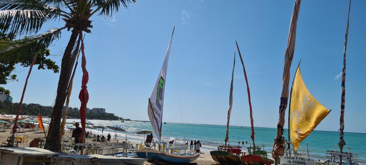 Beira Mar De Pajucara / Apartamento *