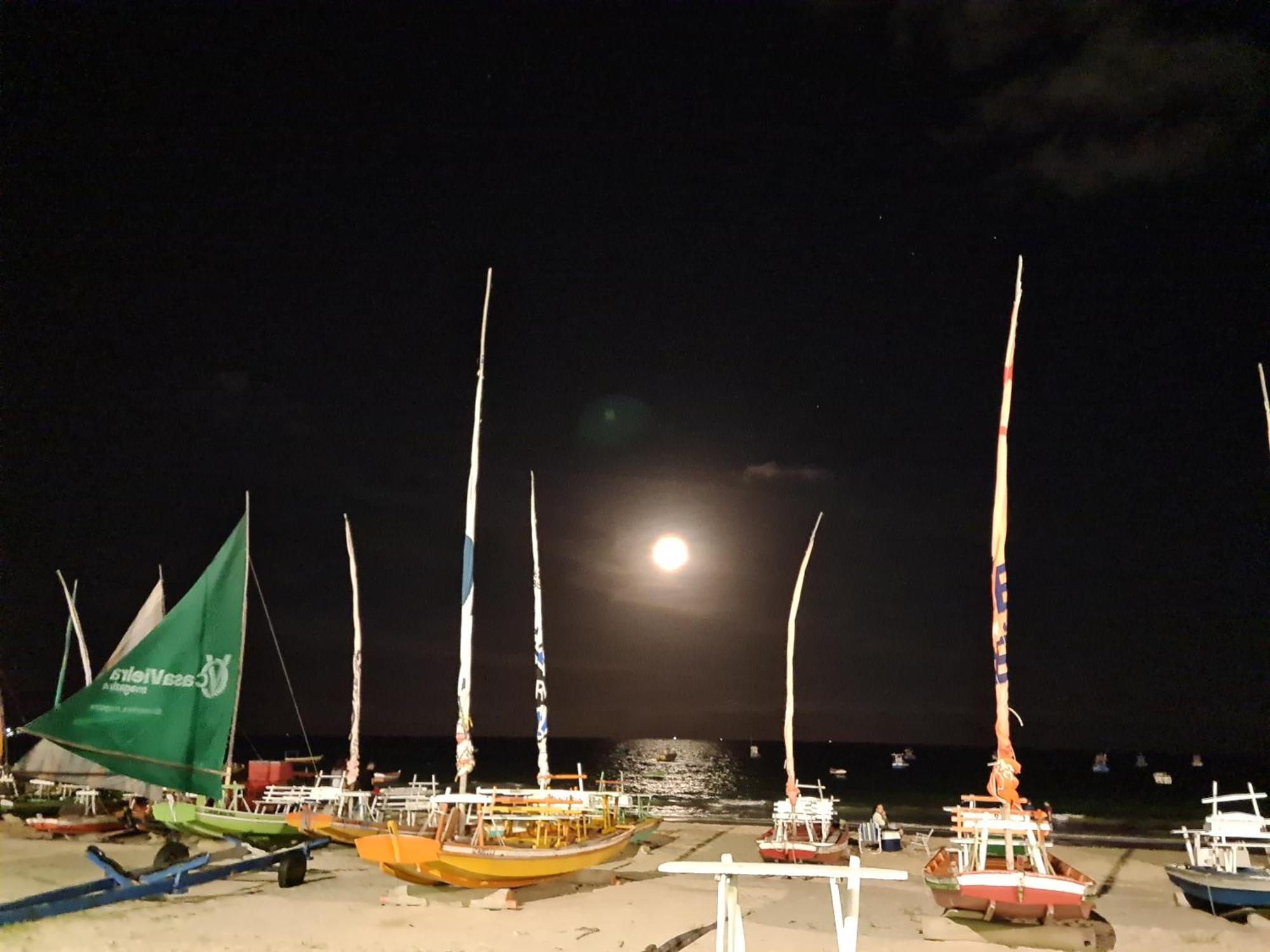 Beira Mar De Pajucara / *