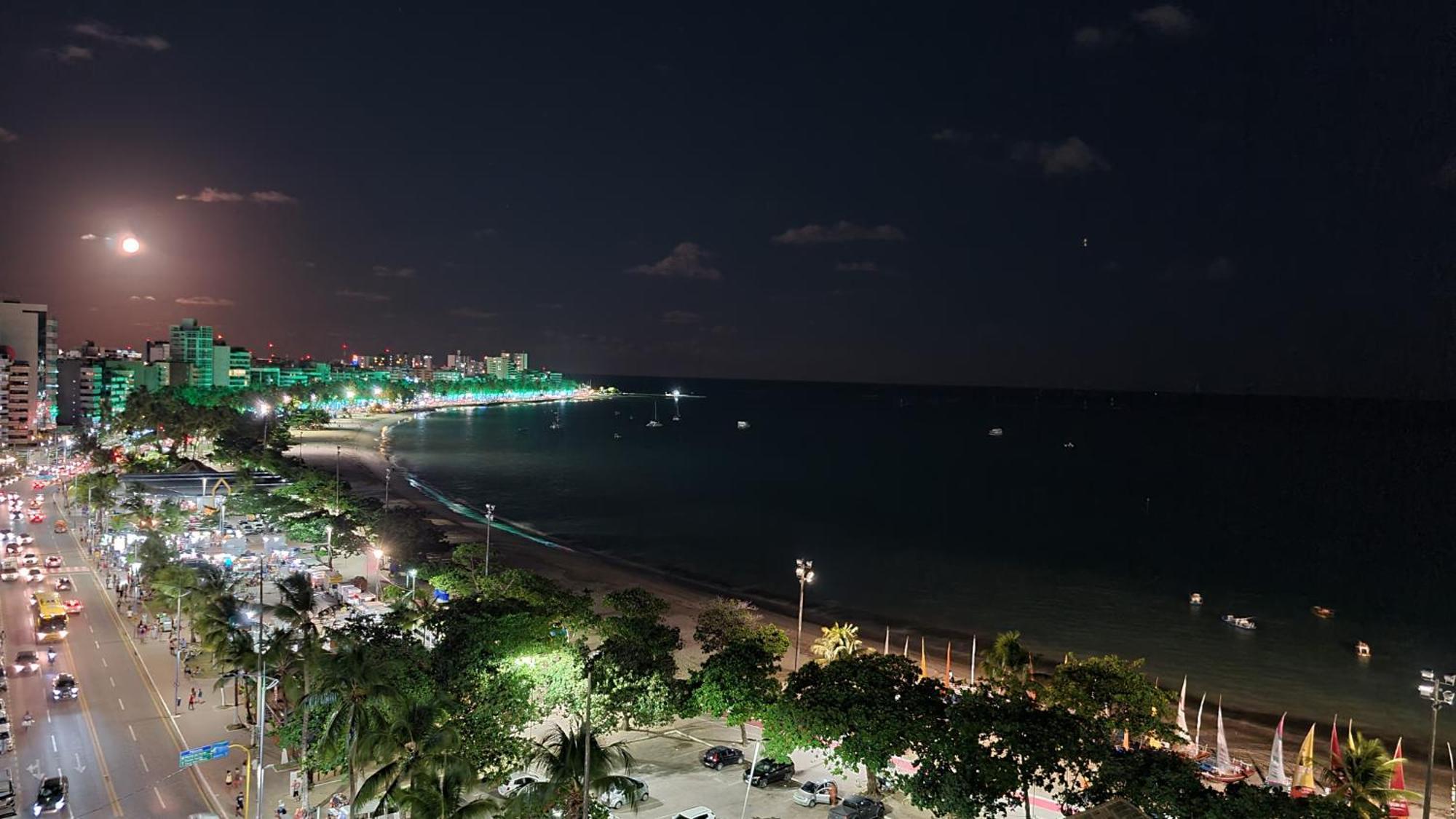 Apartamento Beira Mar De Pajucara / *
