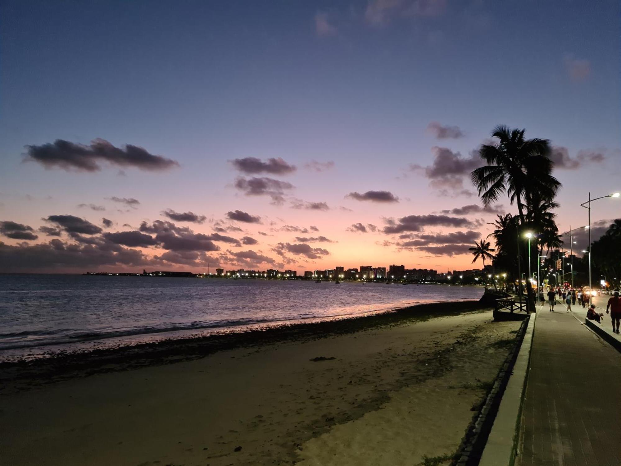 Beira Mar De Pajucara / Apartamento